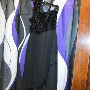 IT'S EASTER, GRADUATION & GRADUATION PICTURES, LUNCHEON, PROM & WEDDING SEASON